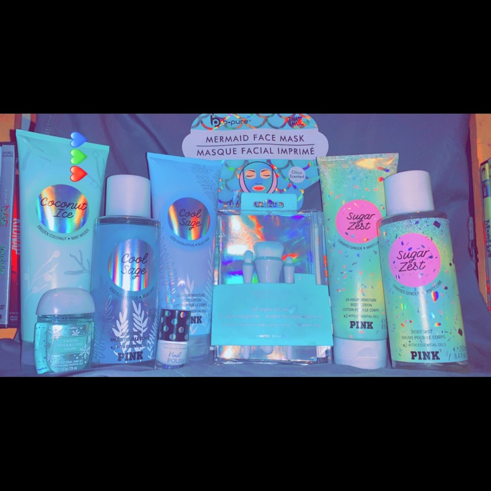VICTORIA SECRETS..